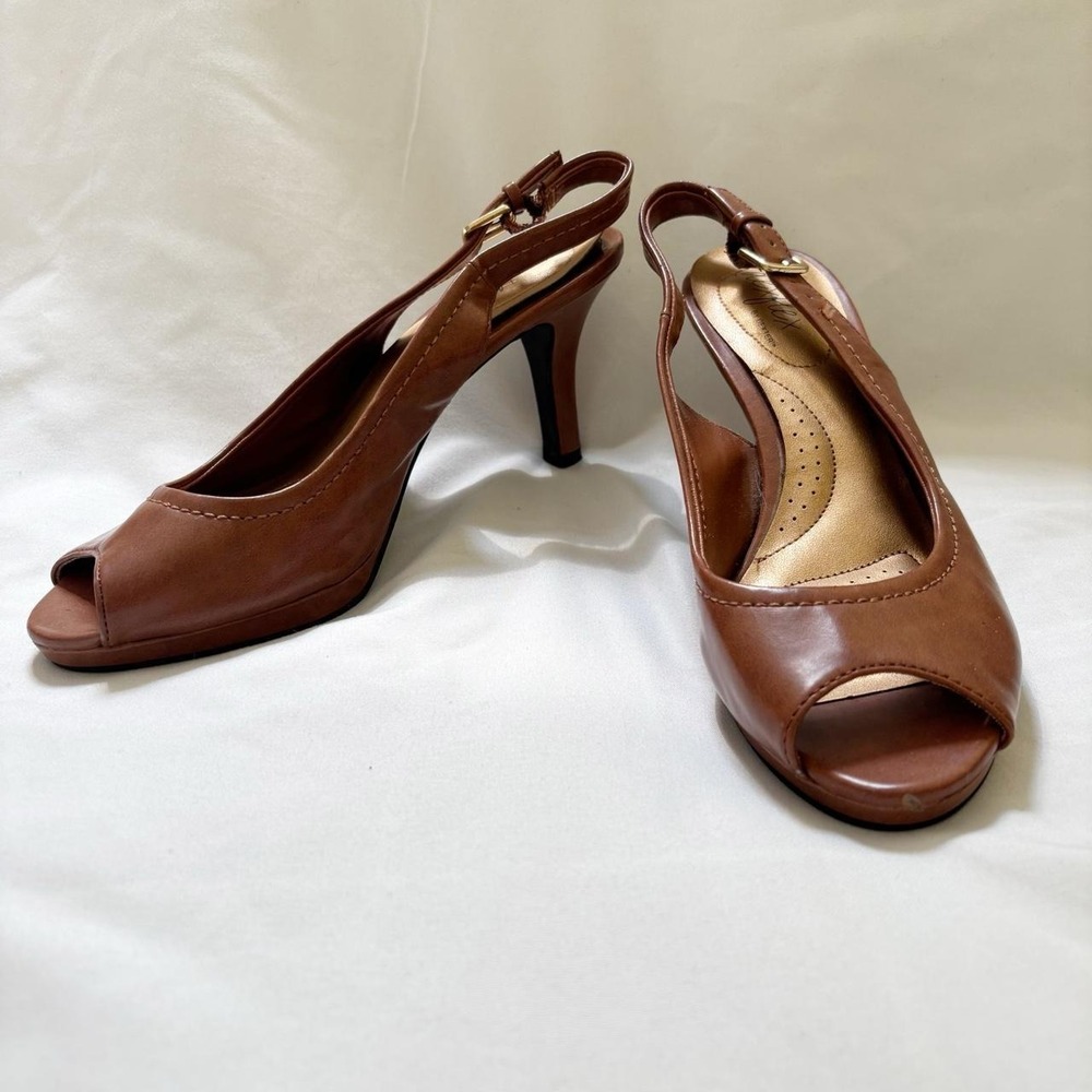 Brown Camel Peep Toe Slingback Heels Dexter 7.5 Academia Office Coquette 90s